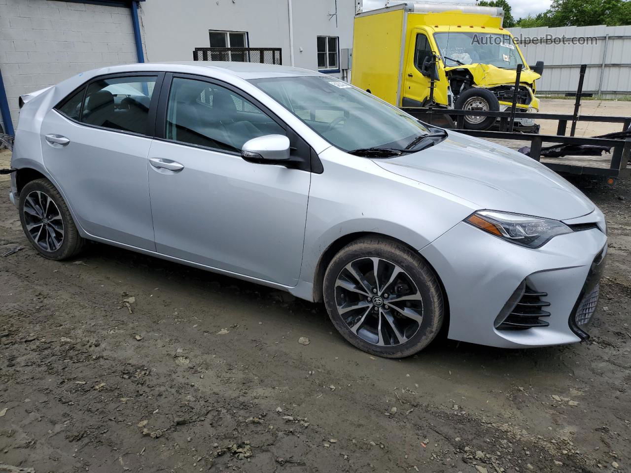 2019 Toyota Corolla L Серебряный vin: 2T1BURHE9KC141840