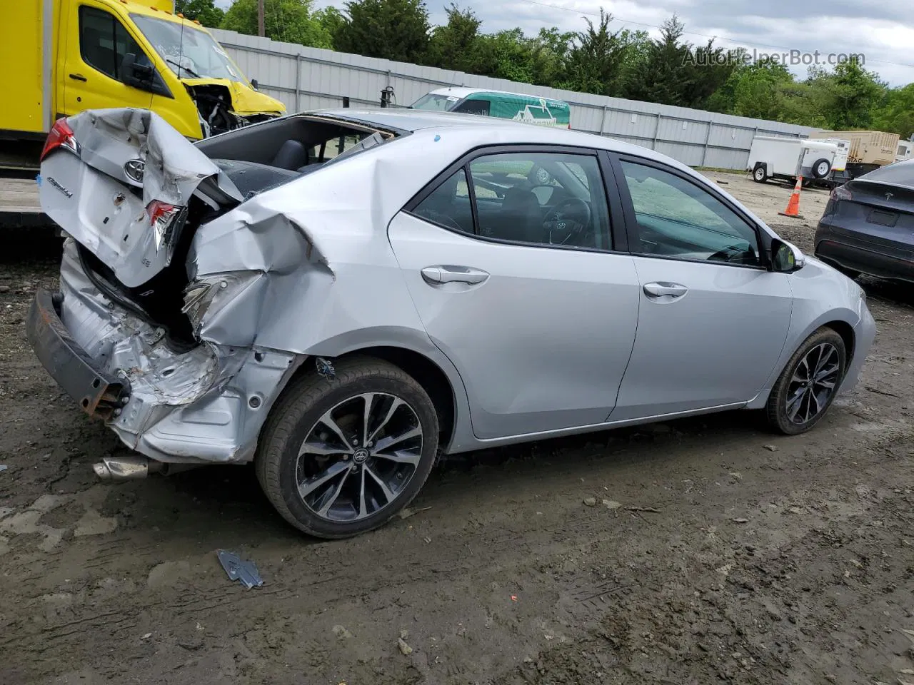 2019 Toyota Corolla L Серебряный vin: 2T1BURHE9KC141840