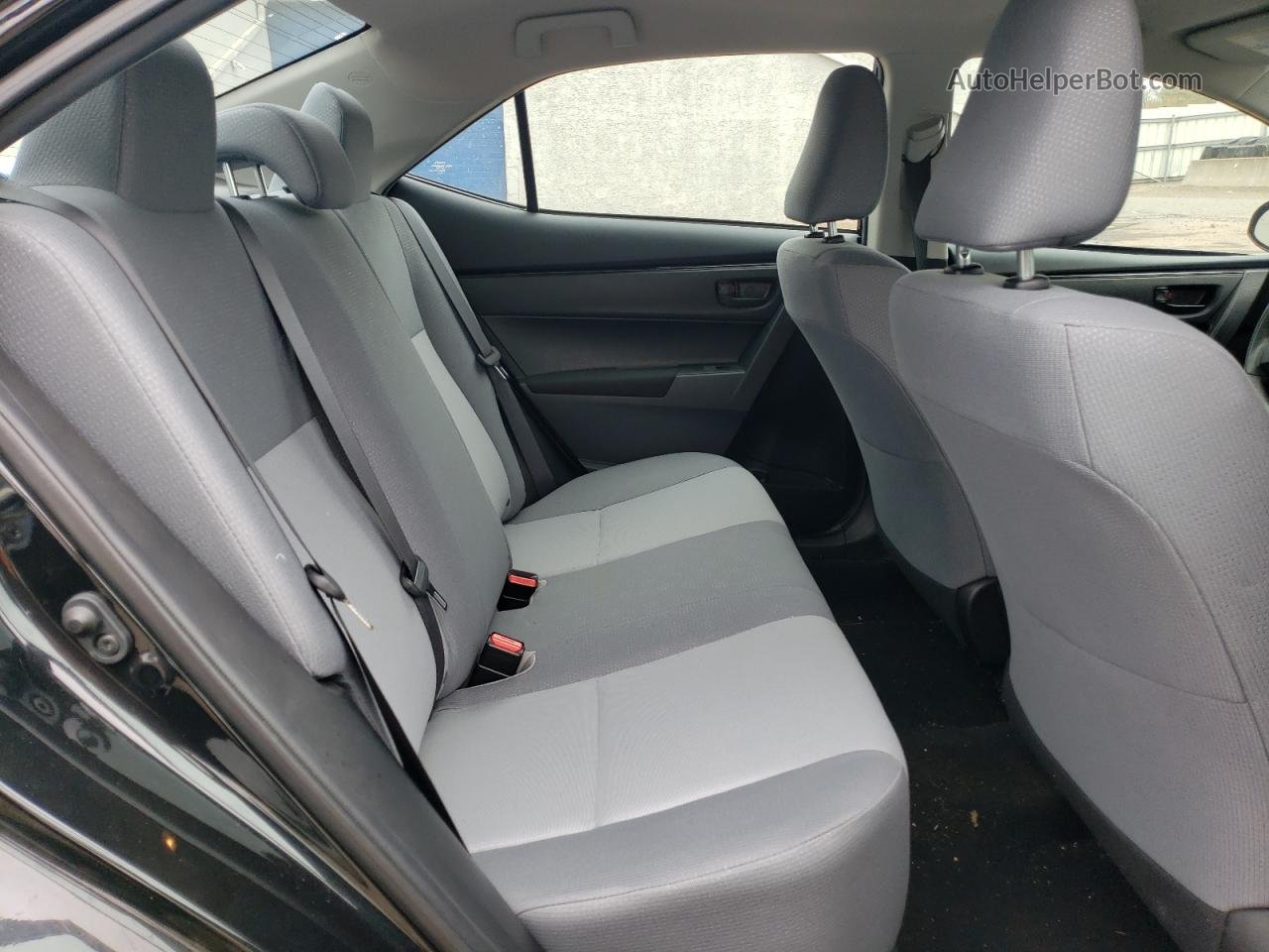 2019 Toyota Corolla L Черный vin: 2T1BURHE9KC154412