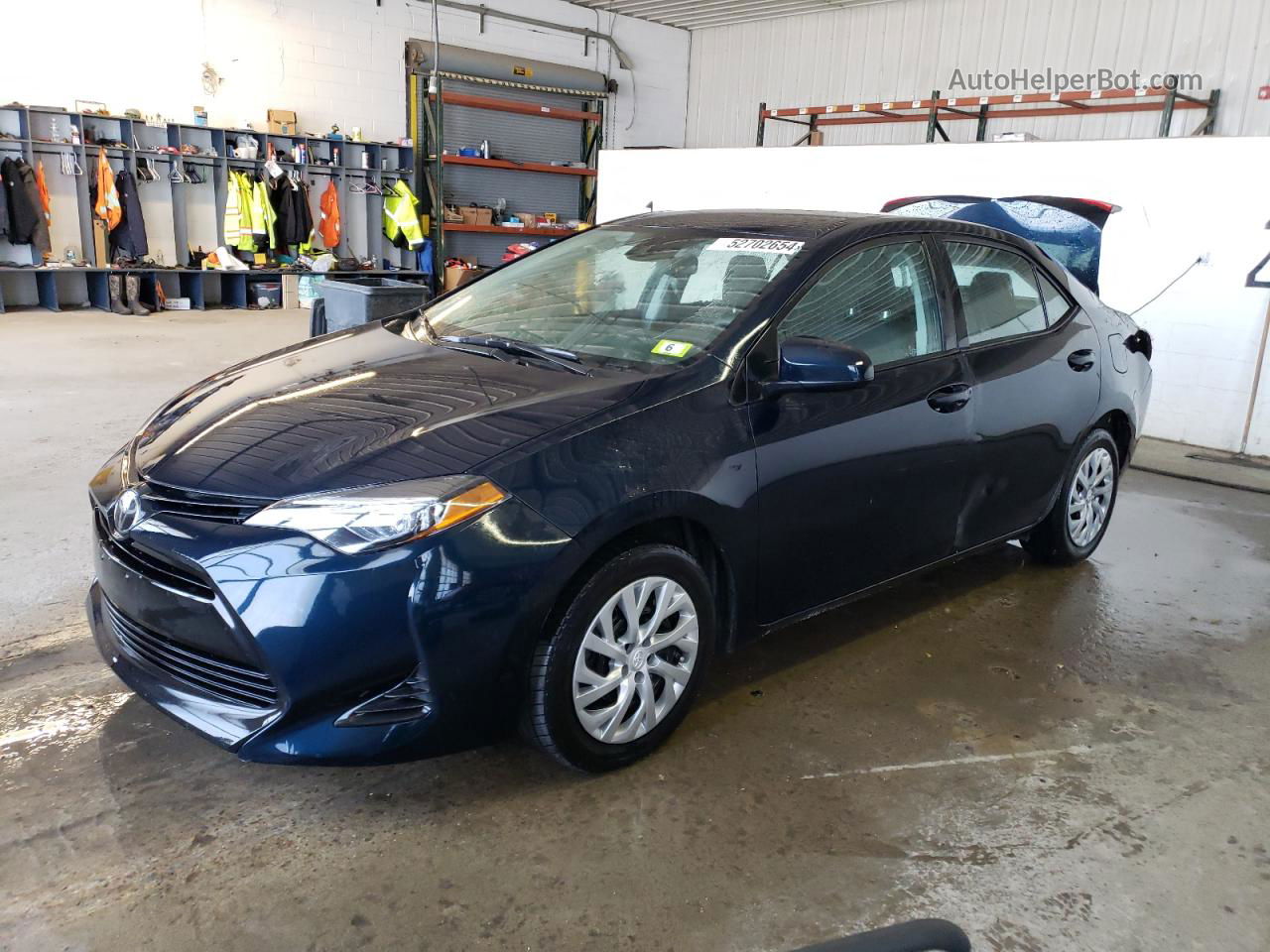 2019 Toyota Corolla L Blue vin: 2T1BURHE9KC192352