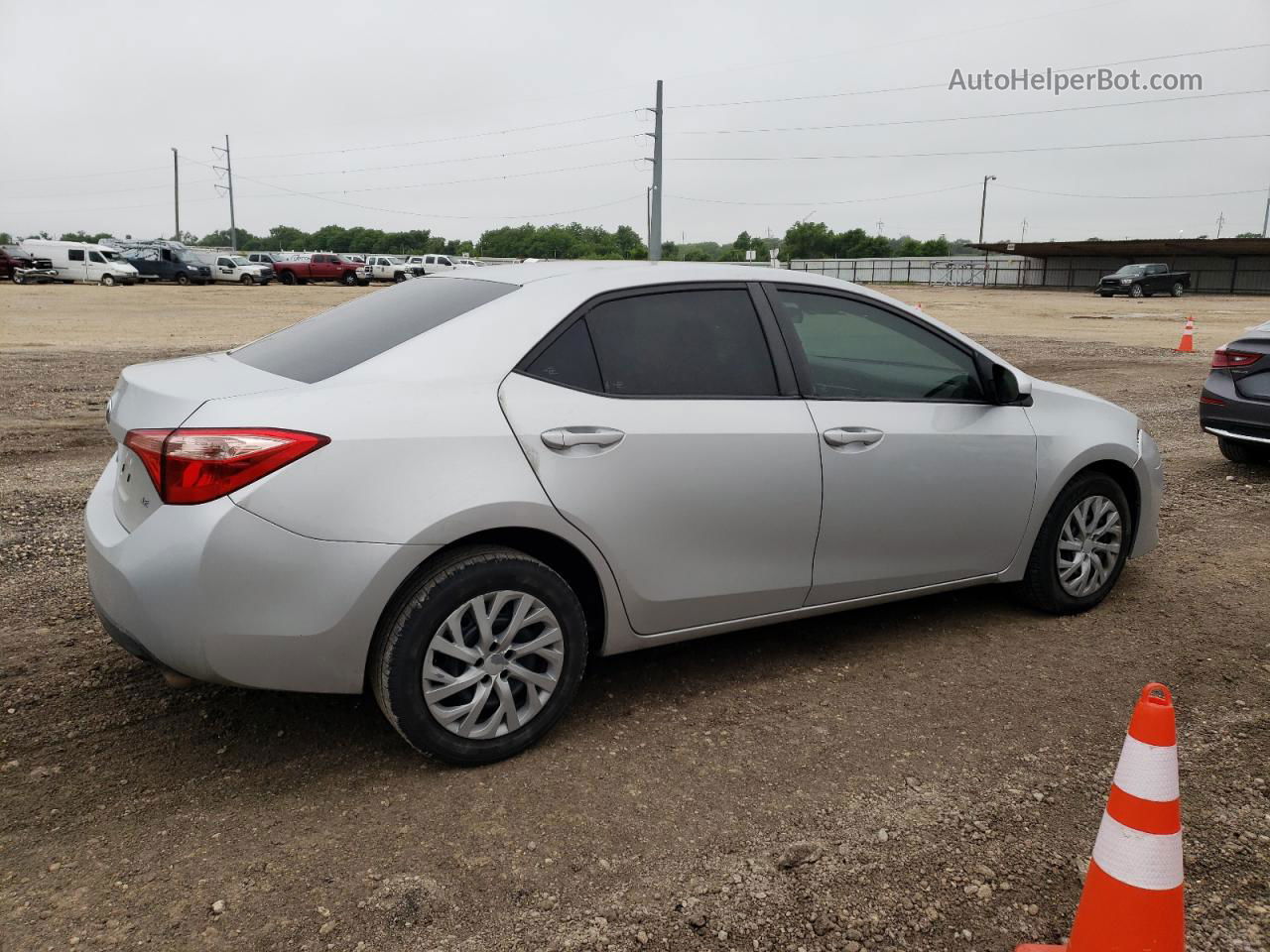 2019 Toyota Corolla L Серебряный vin: 2T1BURHE9KC199379