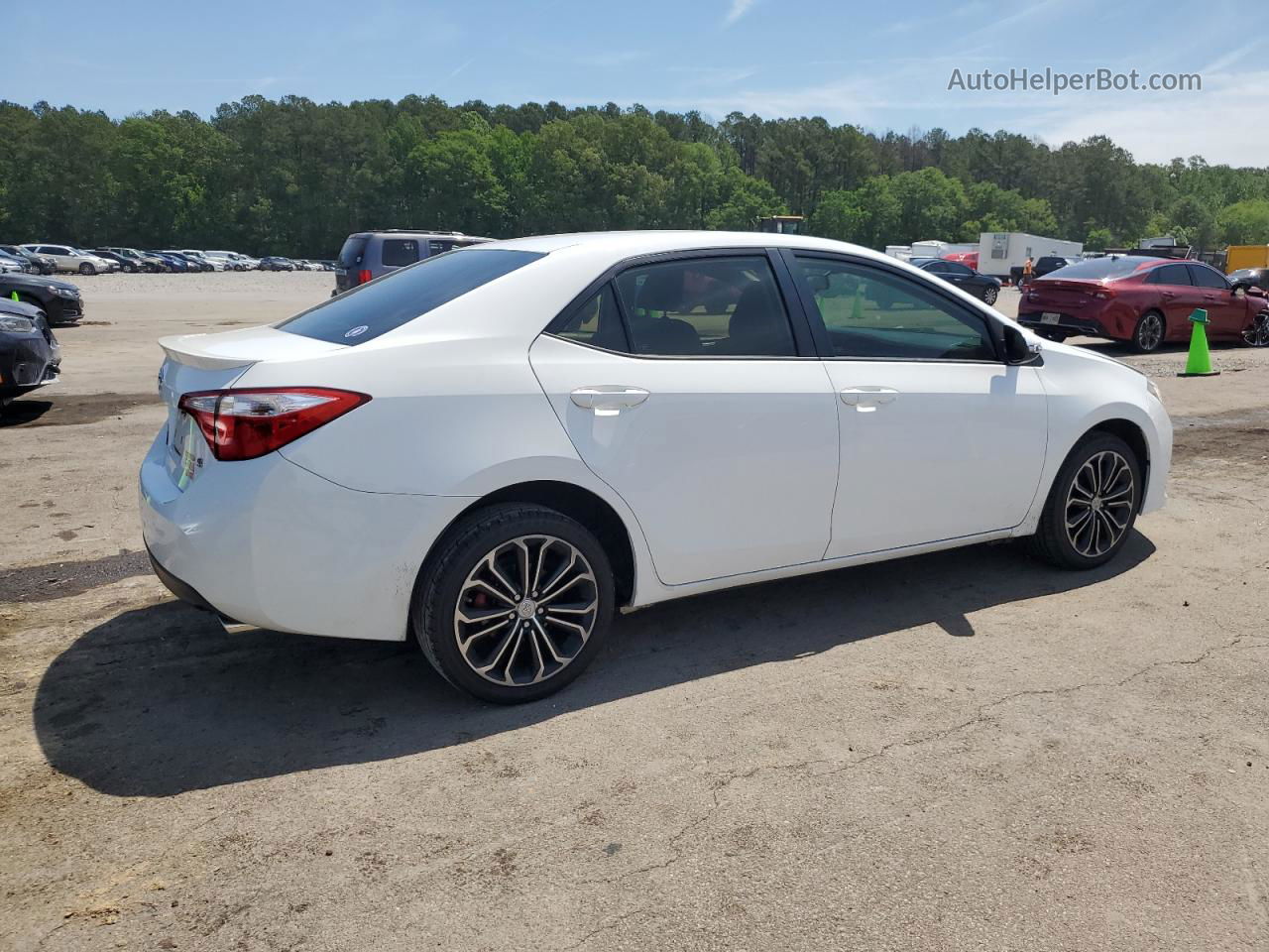 2015 Toyota Corolla L Белый vin: 2T1BURHEXFC281868