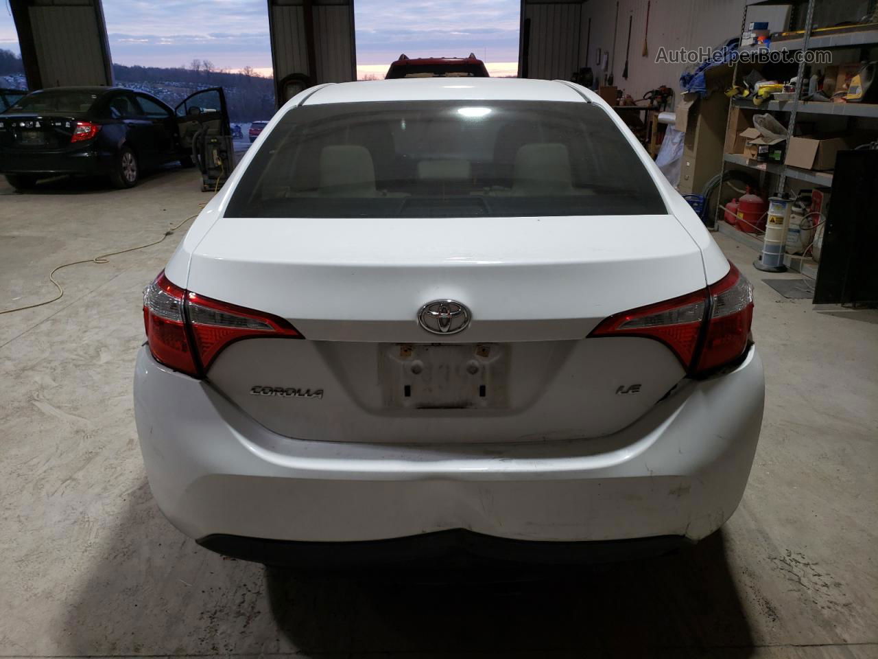 2015 Toyota Corolla L White vin: 2T1BURHEXFC341647