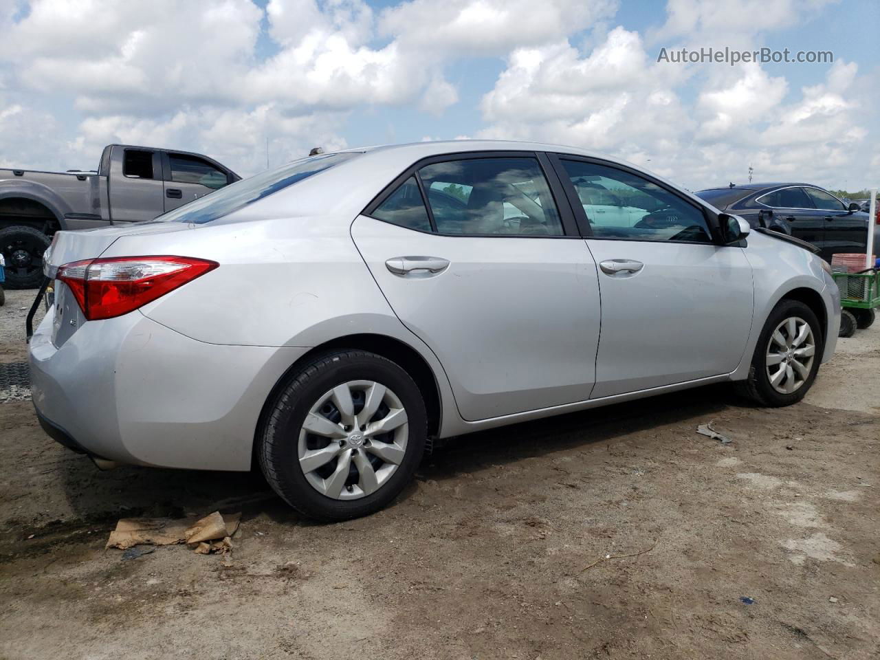 2015 Toyota Corolla L Silver vin: 2T1BURHEXFC400910