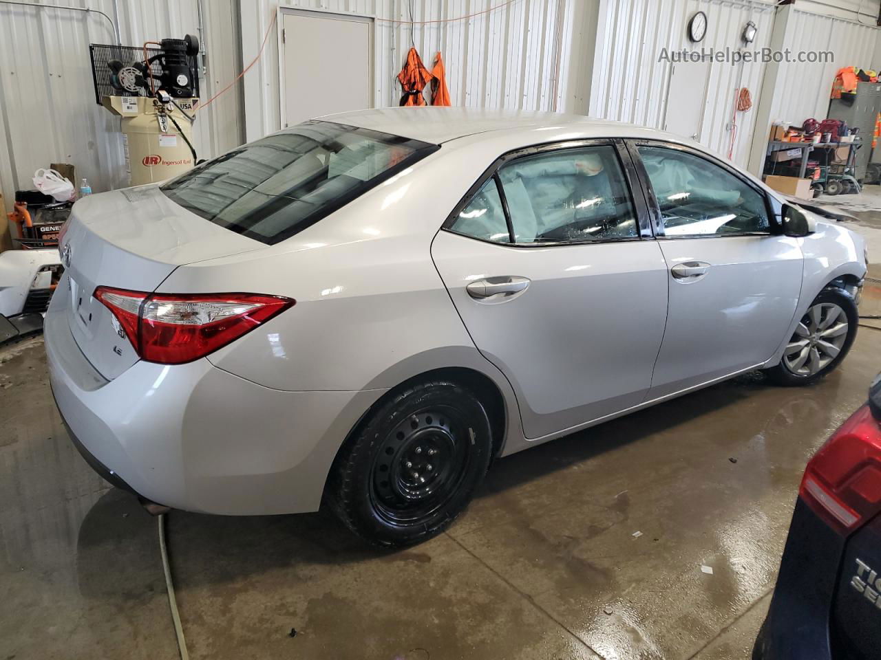 2015 Toyota Corolla L Silver vin: 2T1BURHEXFC448679