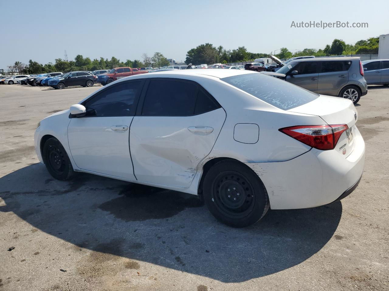 2016 Toyota Corolla L White vin: 2T1BURHEXGC555457