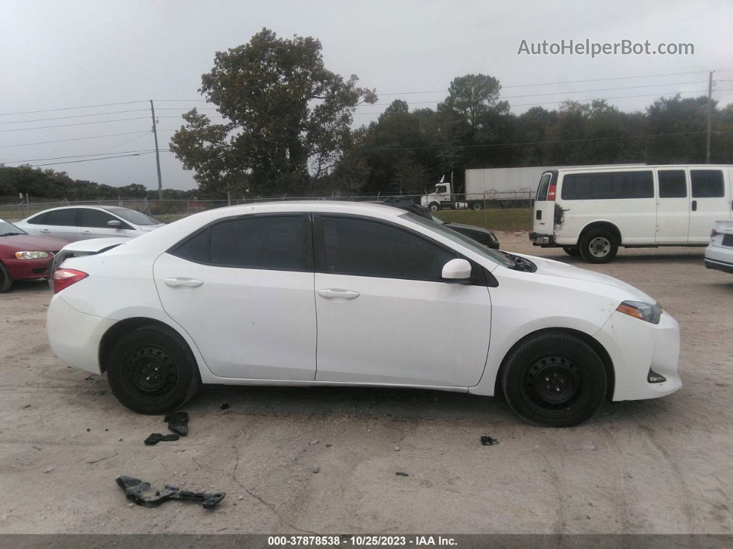 2017 Toyota Corolla Le White vin: 2T1BURHEXHC772105