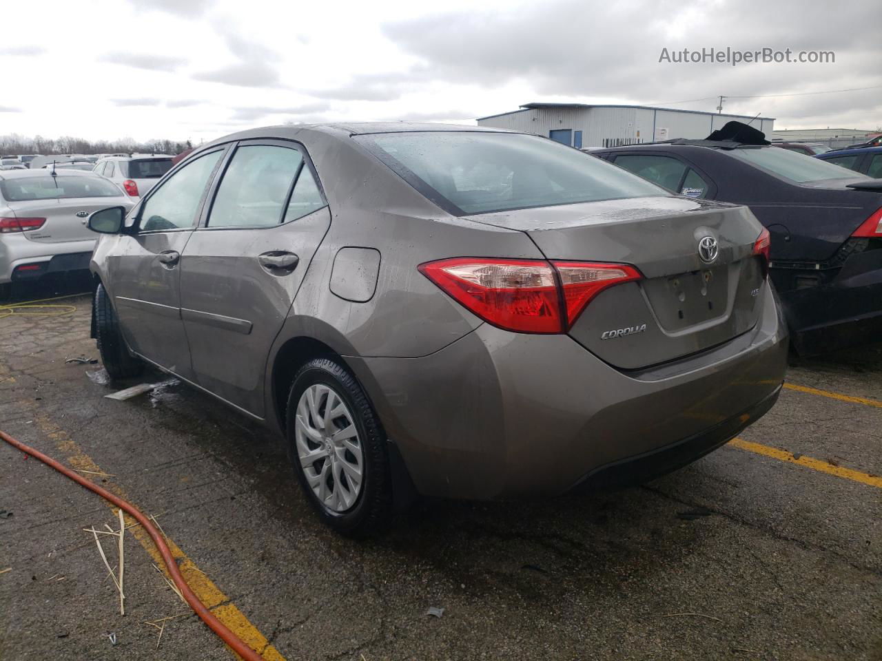 2017 Toyota Corolla L Brown vin: 2T1BURHEXHC960493