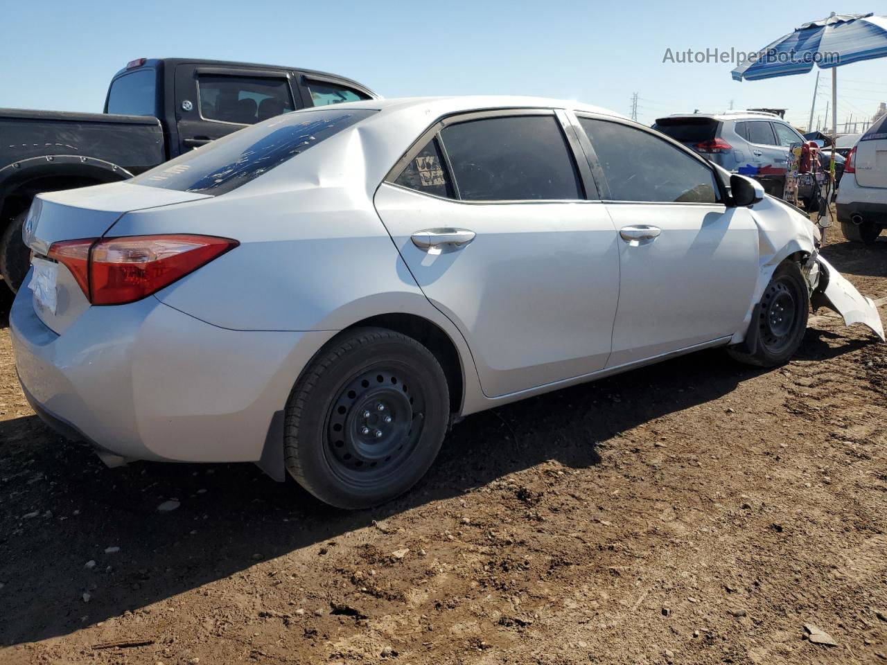 2019 Toyota Corolla L Silver vin: 2T1BURHEXKC136324