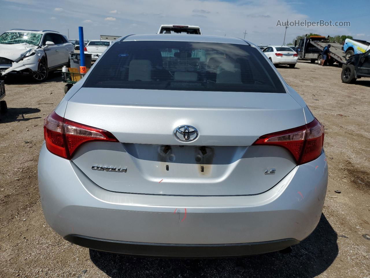 2019 Toyota Corolla L Silver vin: 2T1BURHEXKC141491