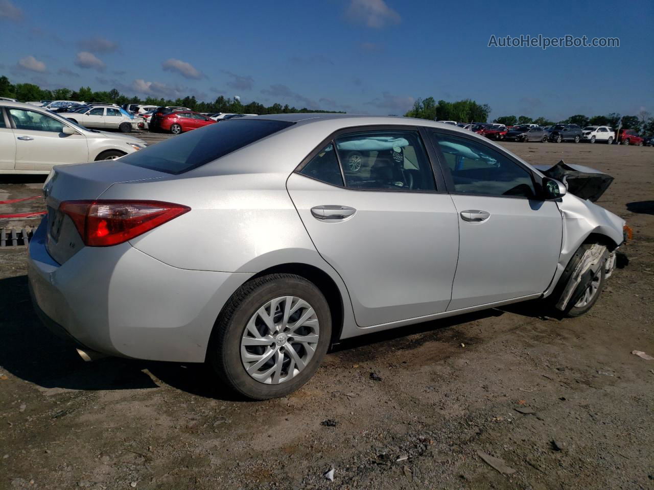 2019 Toyota Corolla L Серебряный vin: 2T1BURHEXKC232924