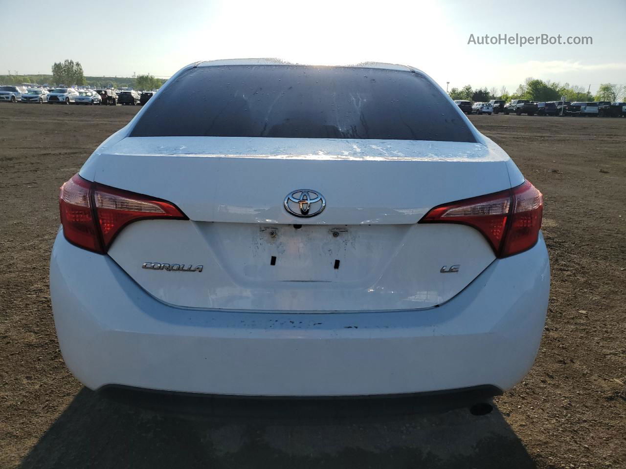 2019 Toyota Corolla L White vin: 2T1BURHEXKC233698