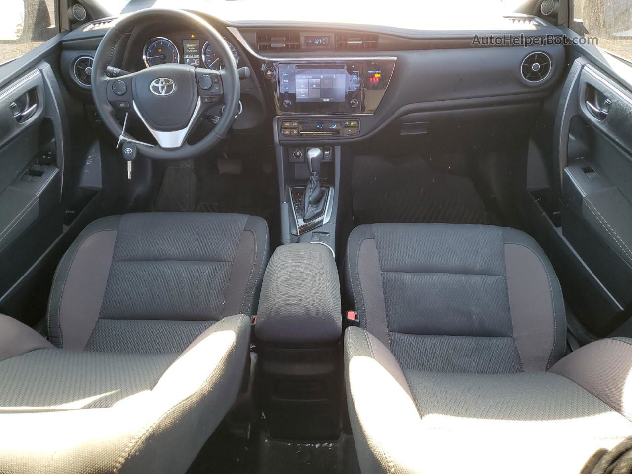 2019 Toyota Corolla L White vin: 2T1BURHEXKC233698