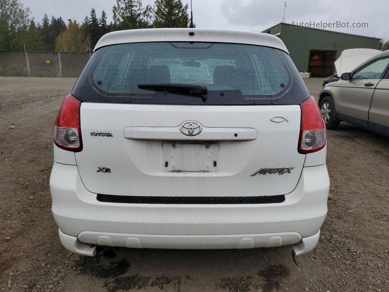 2004 Toyota Corolla Matrix Xr White vin: 2T1KR32E34C268464