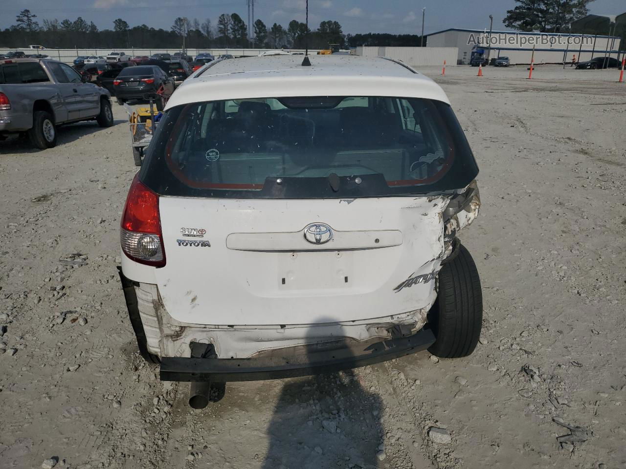 2004 Toyota Corolla Matrix Xr White vin: 2T1KR32E84C205327