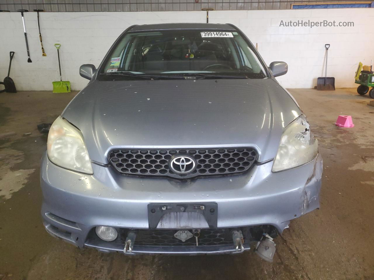 2004 Toyota Corolla Matrix Xr Серебряный vin: 2T1KR38E24C218677