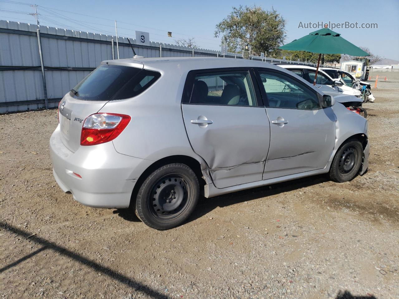 2010 Toyota Corolla Matrix  Silver vin: 2T1KU4EEXAC222755