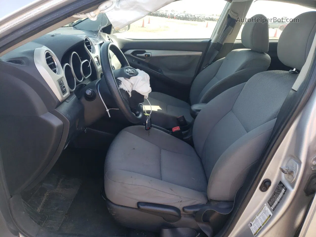 2010 Toyota Corolla Matrix  Silver vin: 2T1KU4EEXAC222755