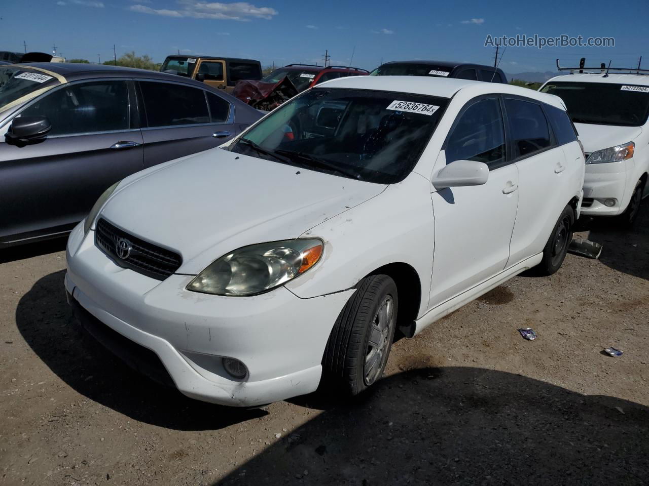 2005 Toyota Corolla Matrix Base White vin: 2T1LR32E95C335767