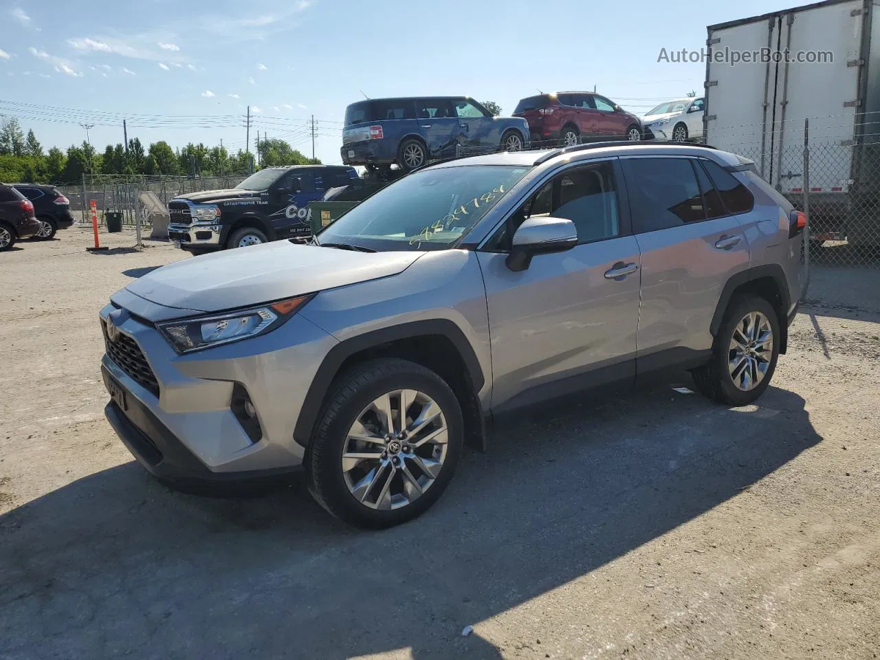 2021 Toyota Rav4 Xle Premium Silver vin: 2T3A1RFV4MC179901