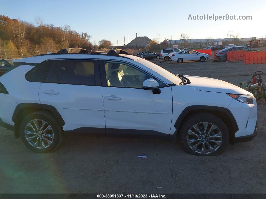 2019 Toyota Rav4 Xle Premium White vin: 2T3A1RFV6KC027356