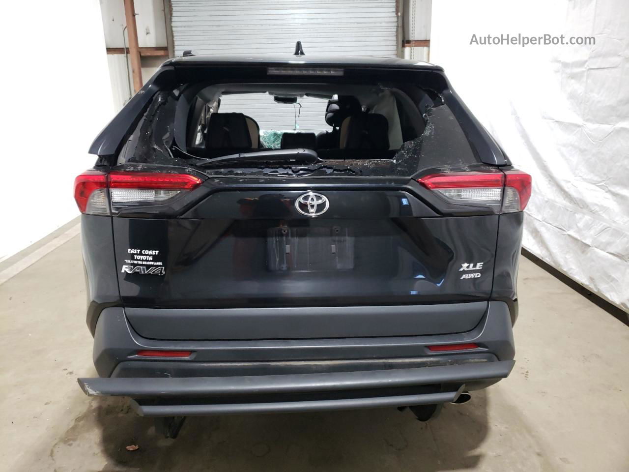 2021 Toyota Rav4 Xle Premium Черный vin: 2T3A1RFVXMC252060