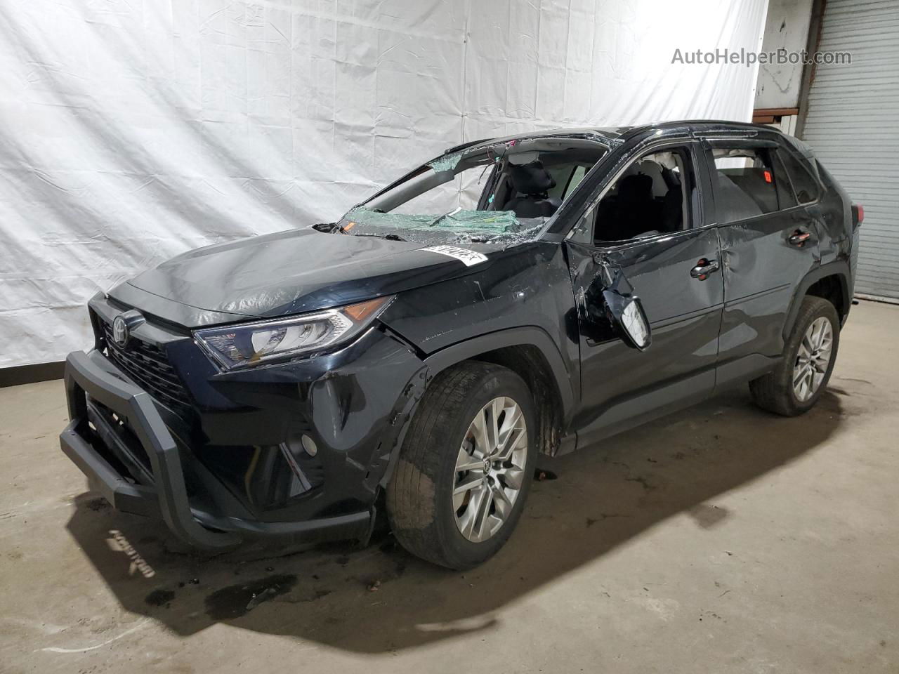 2021 Toyota Rav4 Xle Premium Черный vin: 2T3A1RFVXMC252060