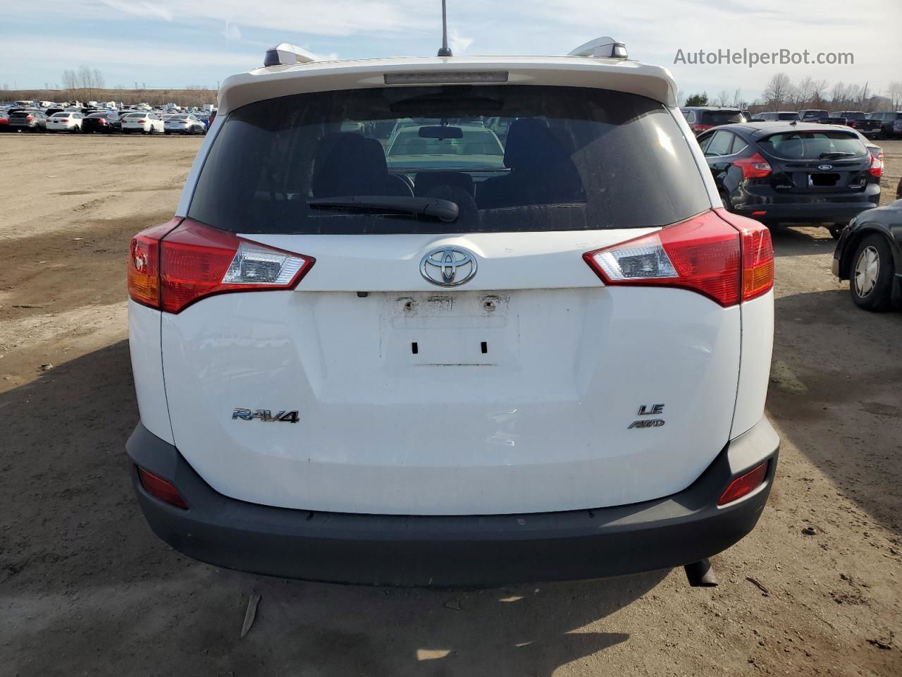 2015 Toyota Rav4 Le White vin: 2T3BFREV4FW238941