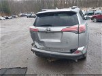 2017 Toyota Rav4 Le Серебряный vin: 2T3BFREV5HW598223