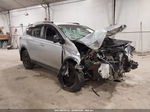 2015 Toyota Rav4 Le Серебряный vin: 2T3BFREV7FW331369