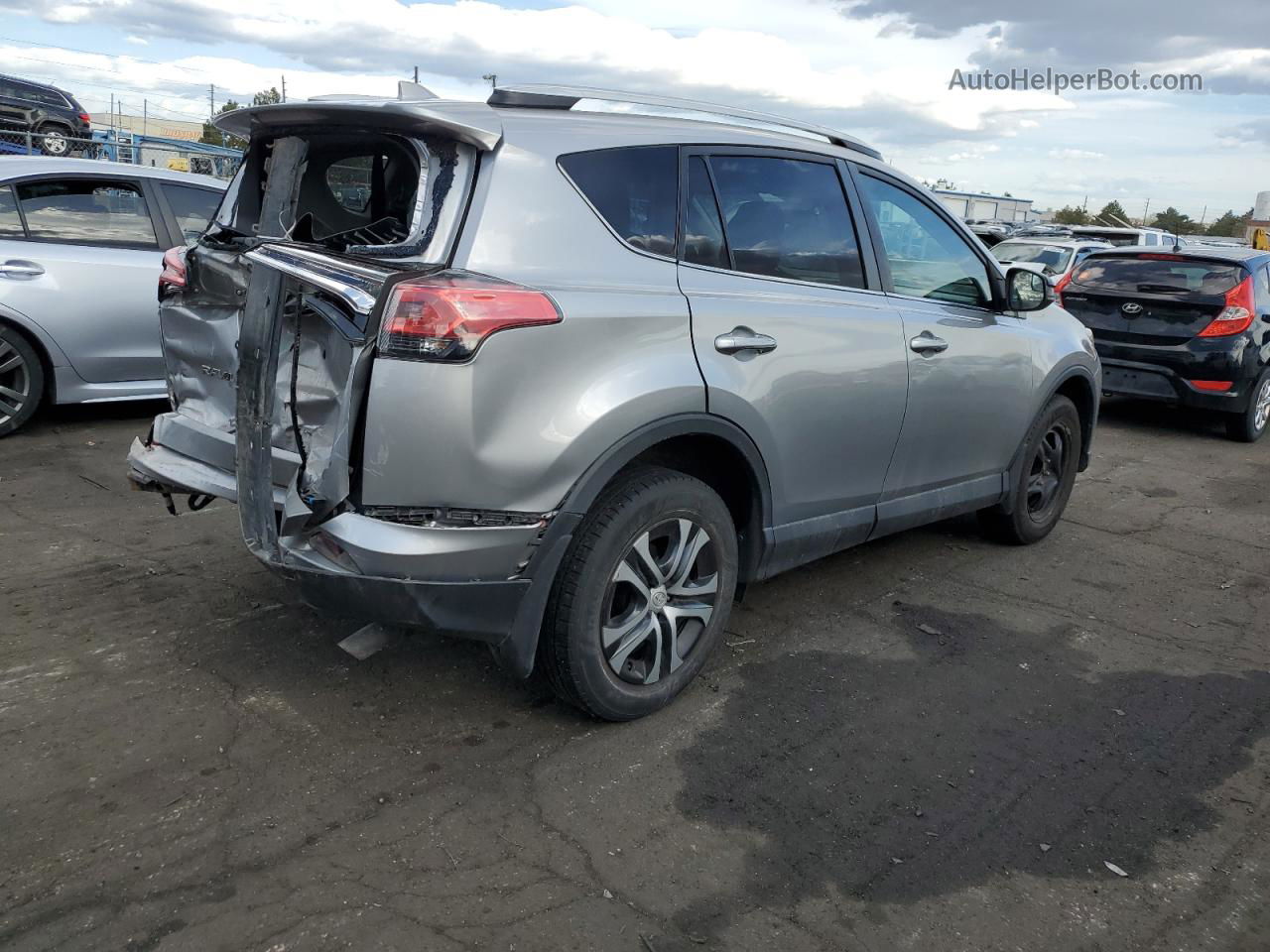 2016 Toyota Rav4 Le Gray vin: 2T3BFREVXGW526707