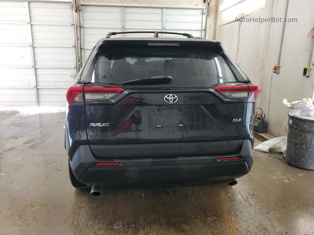 2019 Toyota Rav4 Xle Premium Черный vin: 2T3C1RFV1KW024792