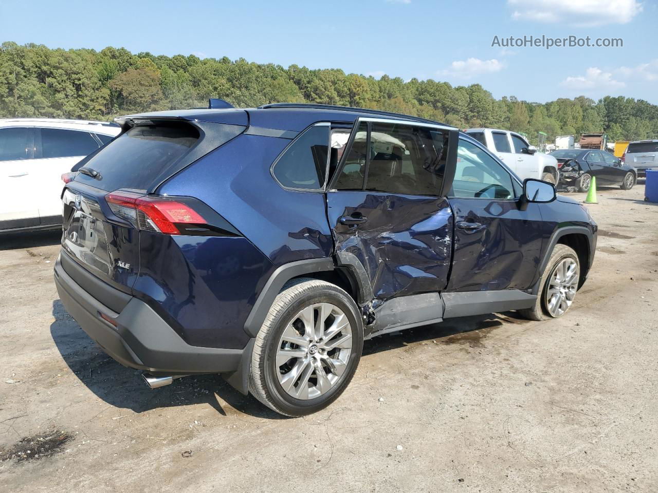 2021 Toyota Rav4 Xle Premium Blue vin: 2T3C1RFV1MW119811