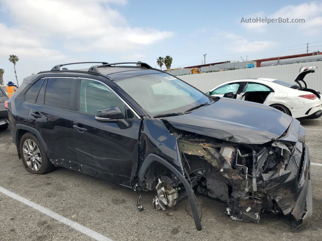 2021 Toyota Rav4 Xle Premium Black vin: 2T3C1RFV3MC089535