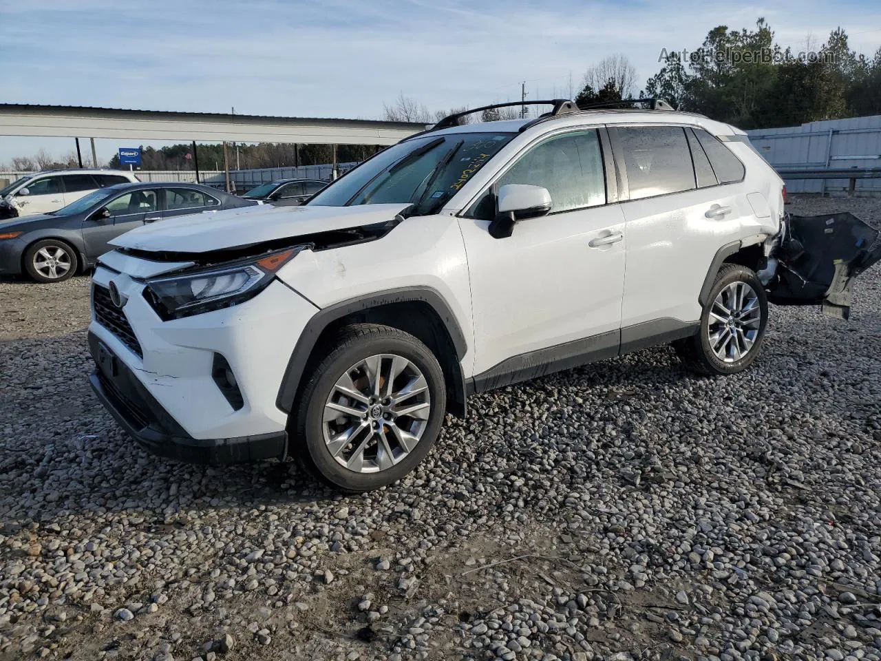 2019 Toyota Rav4 Xle Premium White vin: 2T3C1RFV5KW050361