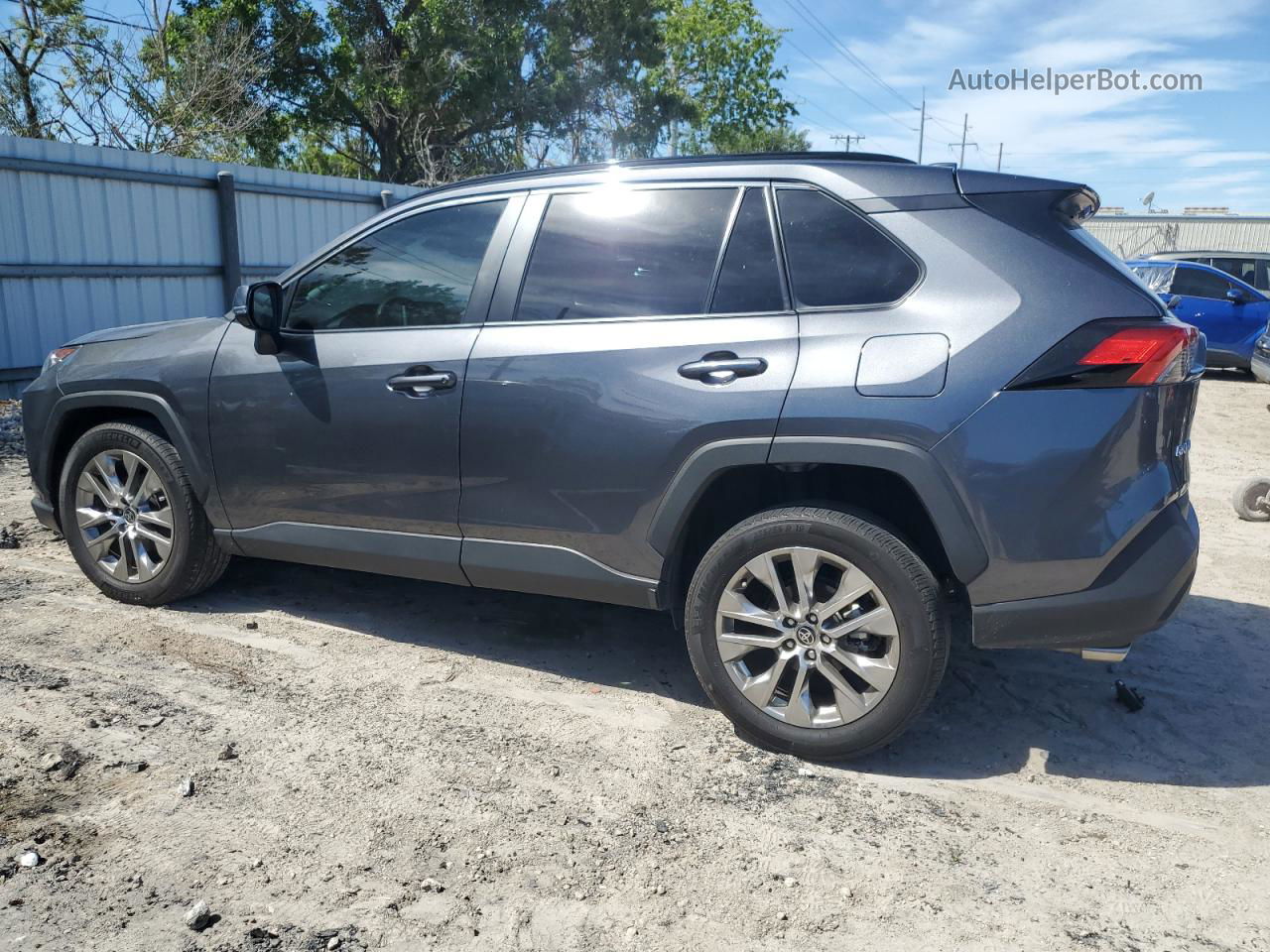 2021 Toyota Rav4 Xle Premium Gray vin: 2T3C1RFV6MC143877