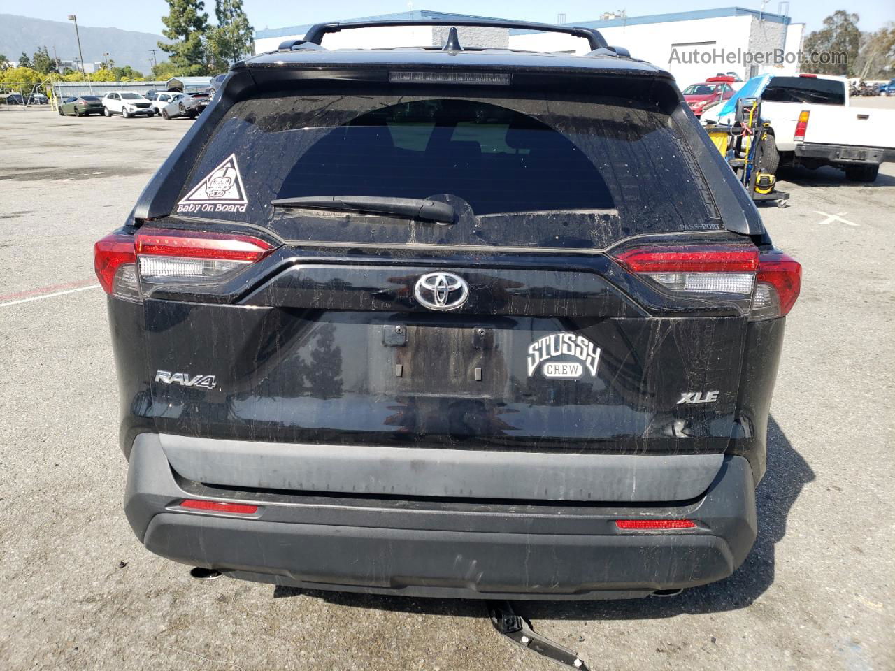 2019 Toyota Rav4 Xle Premium Черный vin: 2T3C1RFVXKW052901