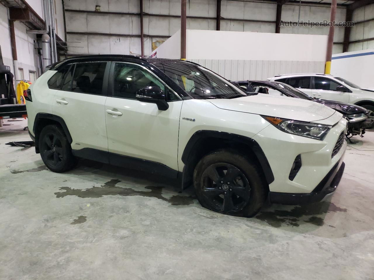 2019 Toyota Rav4 Xse White vin: 2T3EWRFV0KW034708