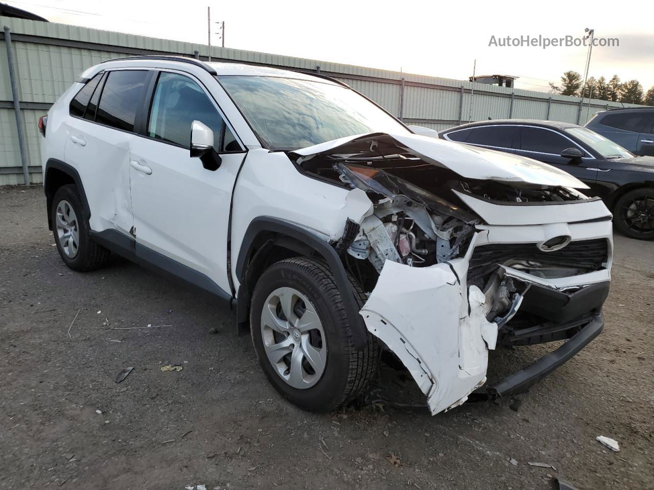 2019 Toyota Rav4 Le White vin: 2T3G1RFV6KC017064