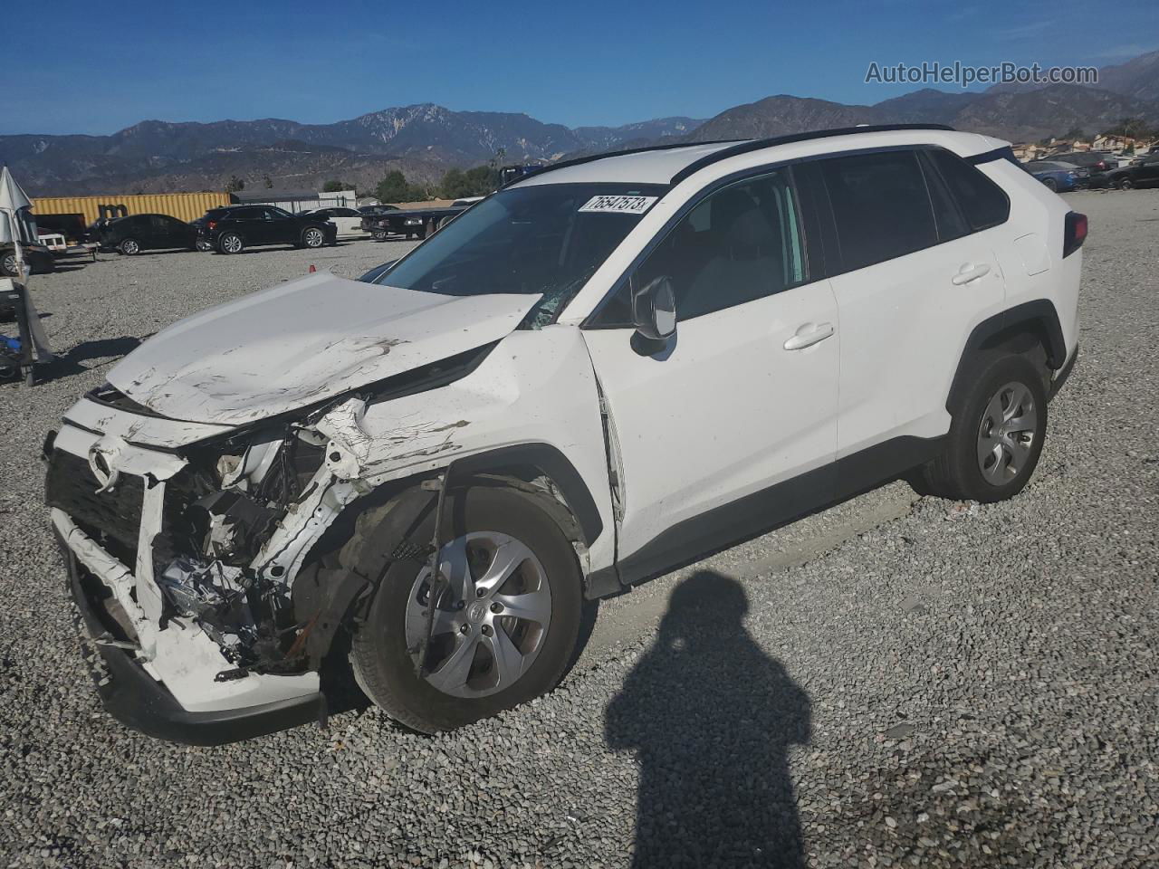 2021 Toyota Rav4 Le White vin: 2T3H1RFV0MC111609