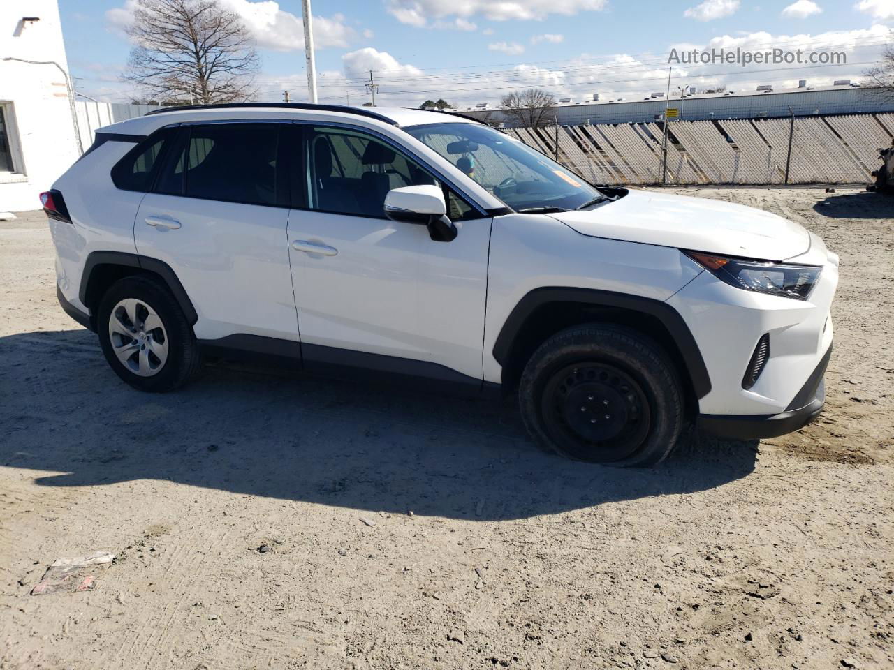 2019 Toyota Rav4 Le White vin: 2T3K1RFV1KW039062