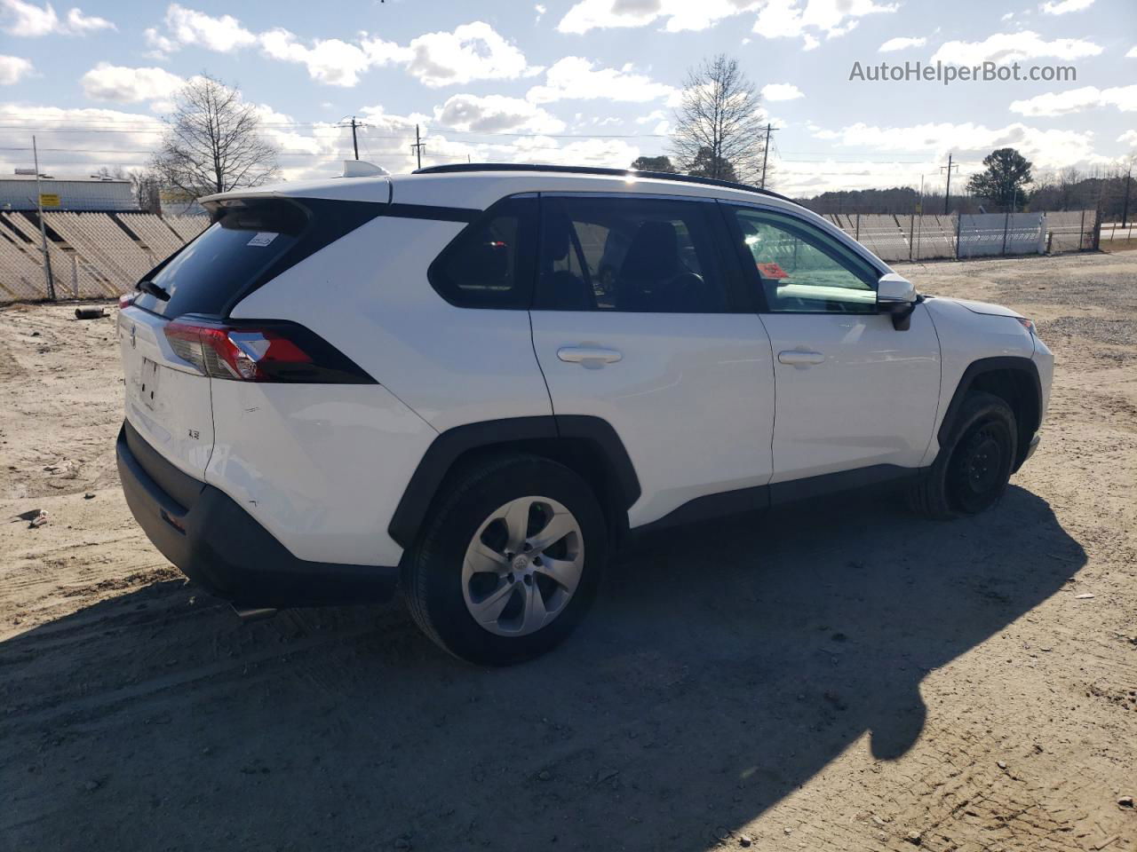 2019 Toyota Rav4 Le White vin: 2T3K1RFV1KW039062