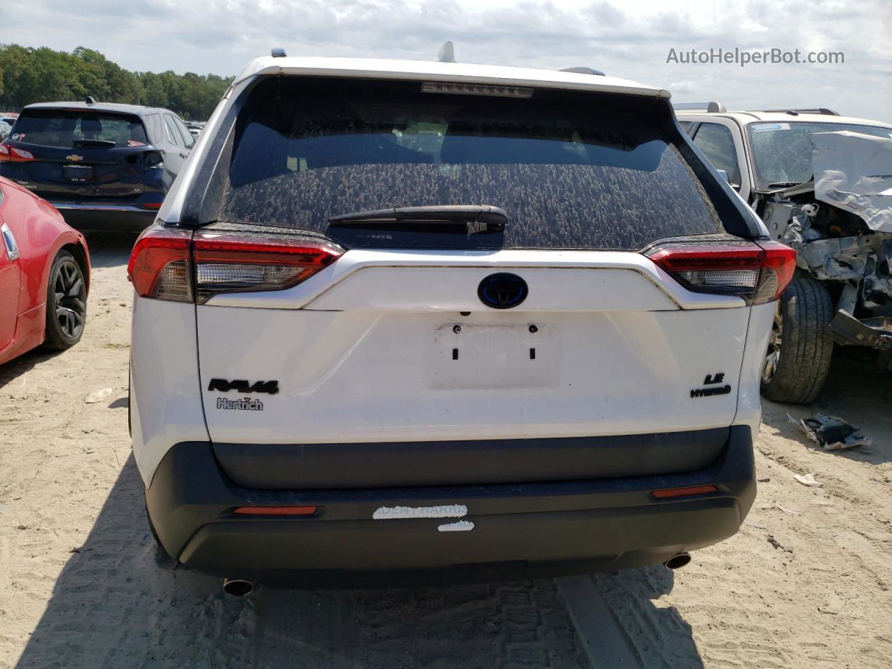 2019 Toyota Rav4 Le White vin: 2T3MWRFV8KW036590