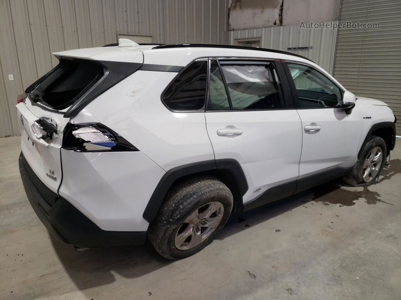 2021 Toyota Rav4 Le White vin: 2T3MWRFV8MW117768