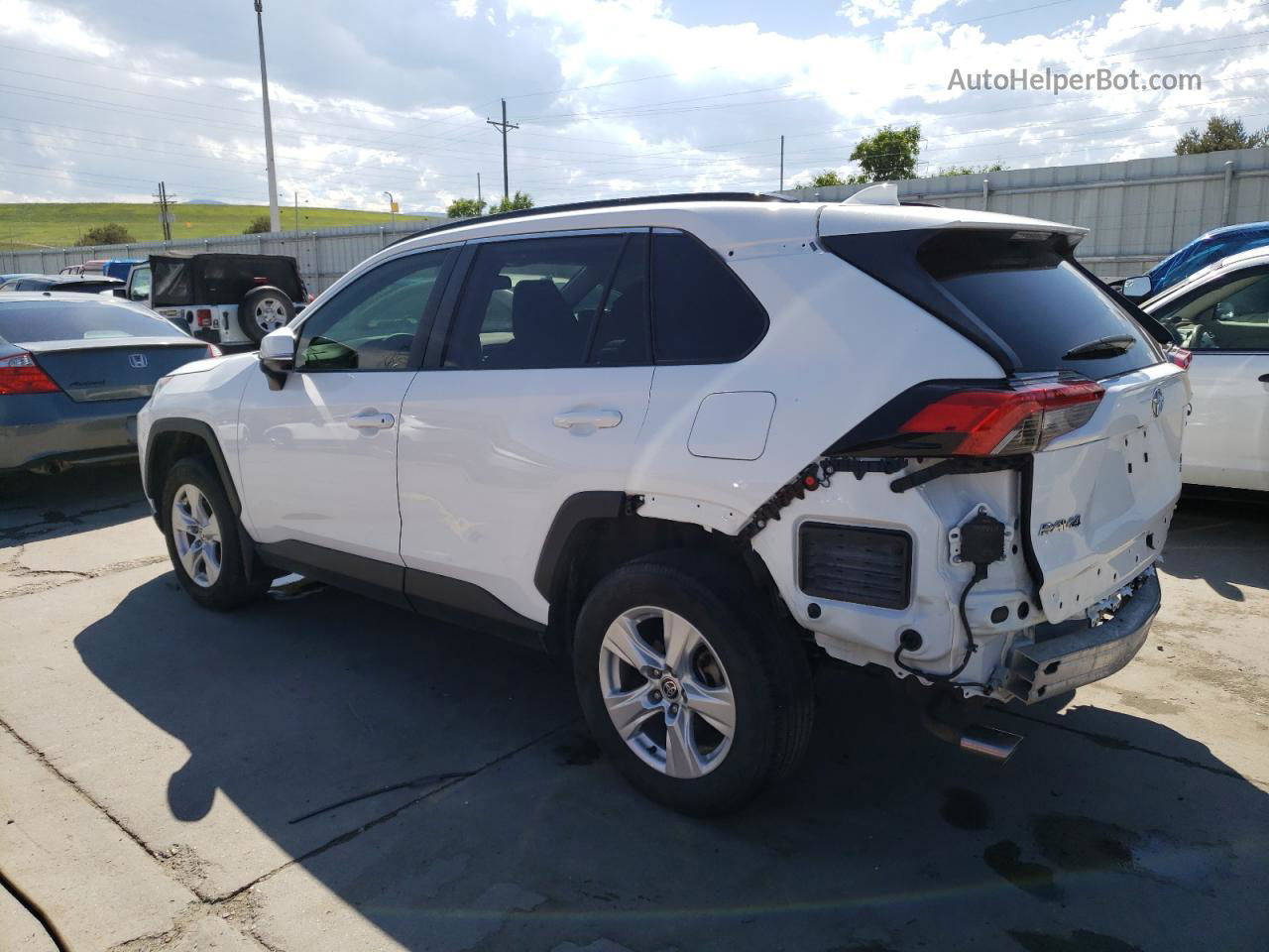 2021 Toyota Rav4 Xle White vin: 2T3P1RFV2MC230953