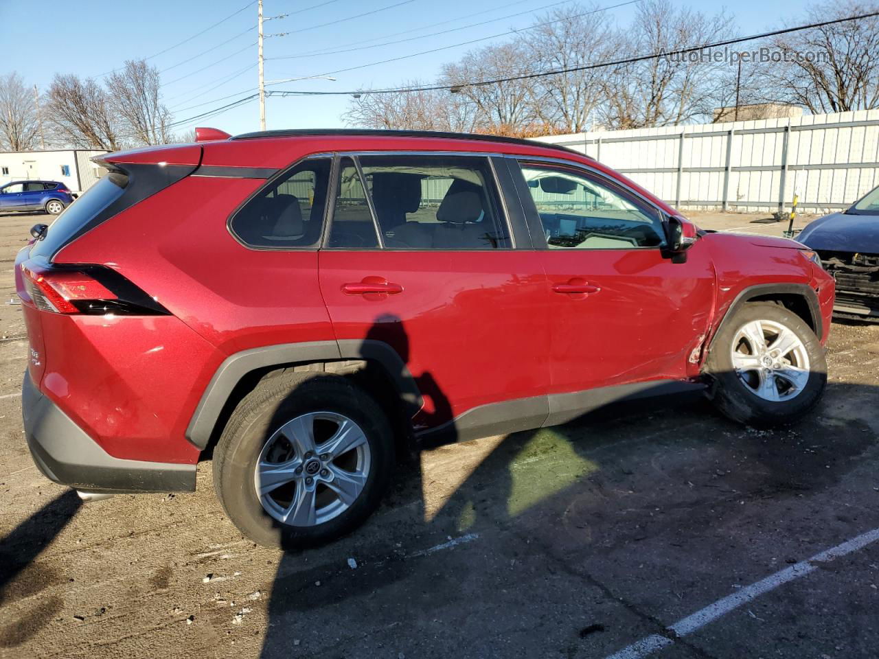 2021 Toyota Rav4 Xle Красный vin: 2T3P1RFV4MW242133