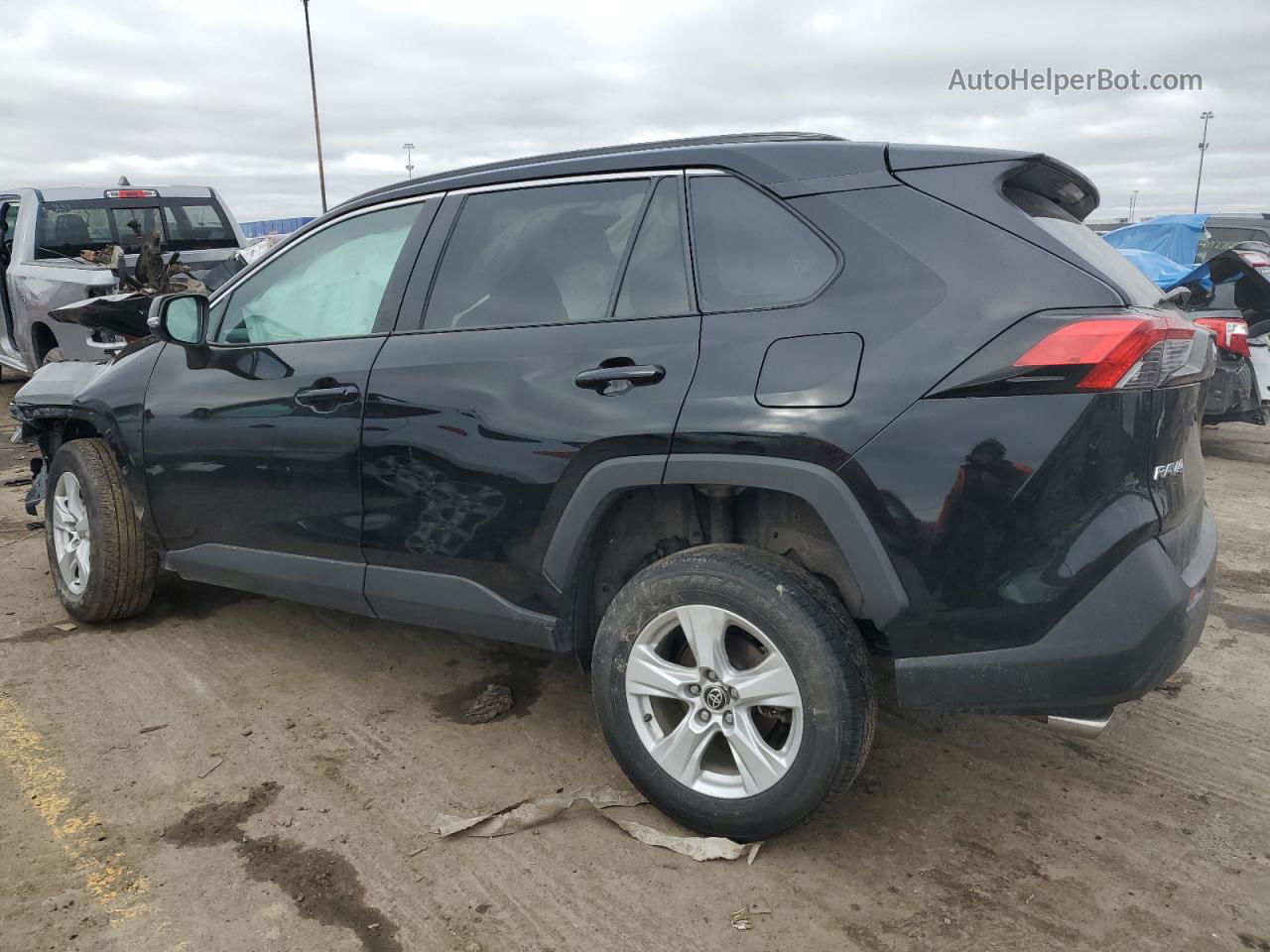 2021 Toyota Rav4 Xle Черный vin: 2T3P1RFV6MC238540