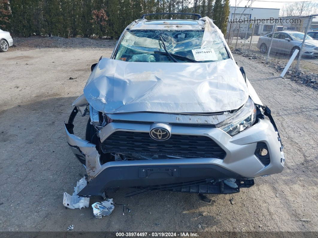 2019 Toyota Rav4 Xle Серебряный vin: 2T3P1RFV9KC033355