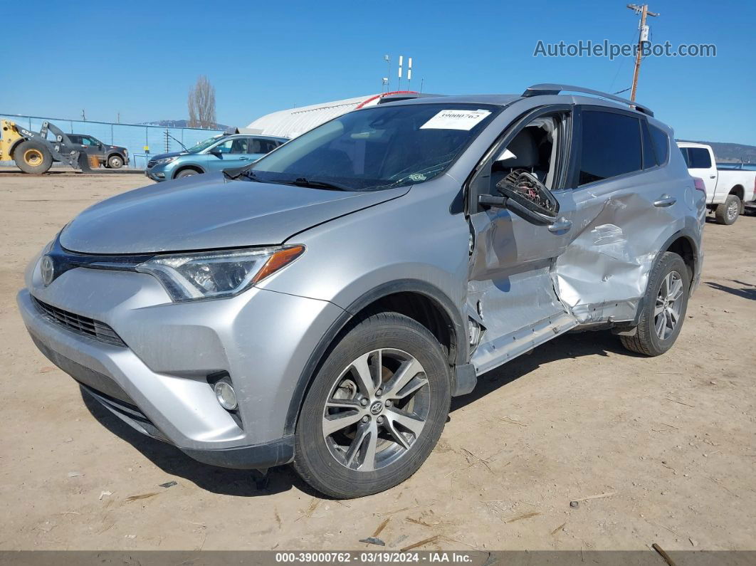 2018 Toyota Rav4 Xle Silver vin: 2T3RFREV0JW698105