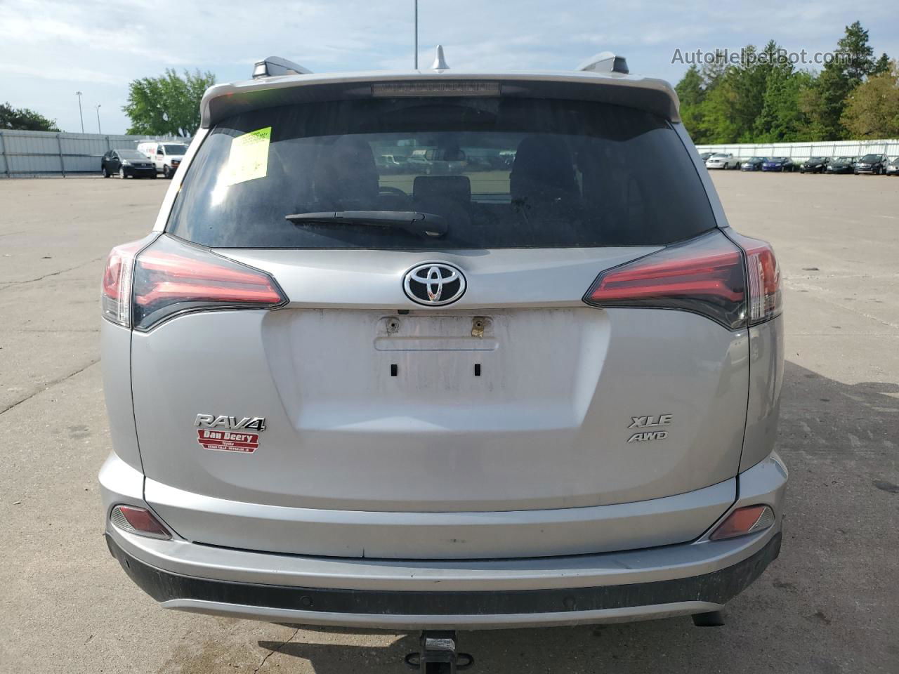 2017 Toyota Rav4 Xle Silver vin: 2T3RFREV4HW613907